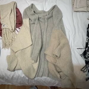 Anthropologie Cream and Gray Knit Shrug